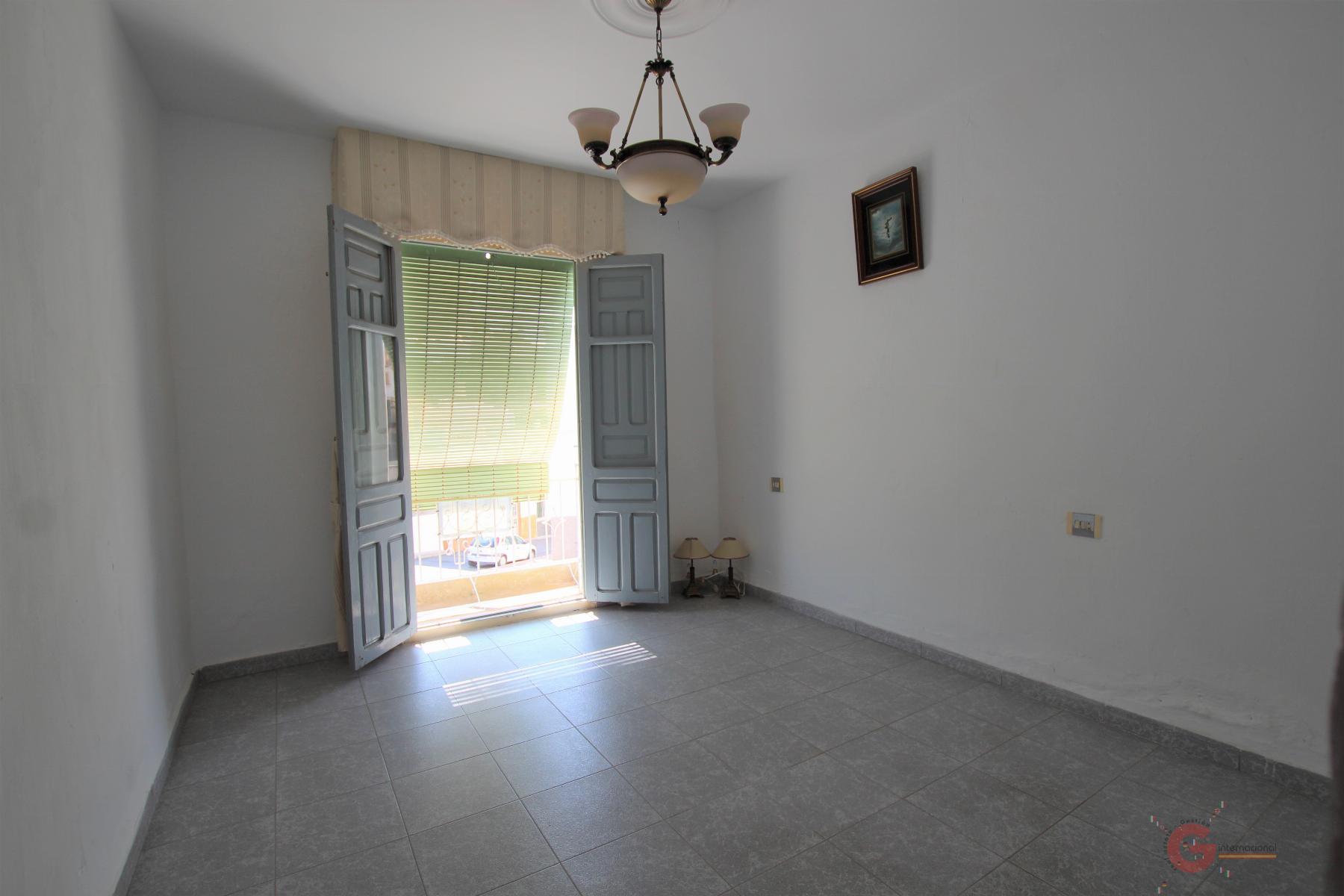 For sale of house in Molvízar