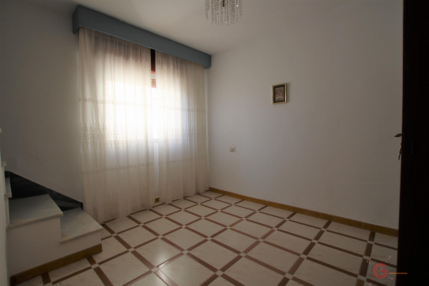 For sale of house in Molvízar