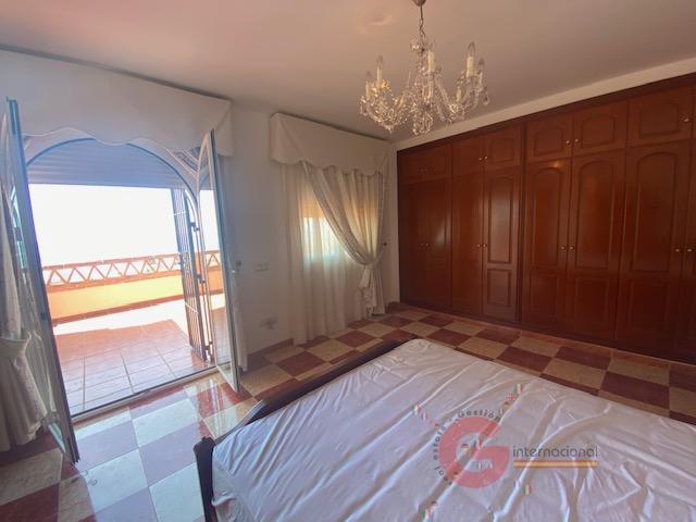 For sale of chalet in Almuñécar