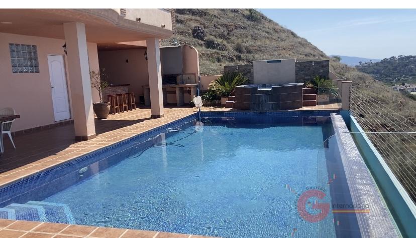 For sale of chalet in Almuñécar