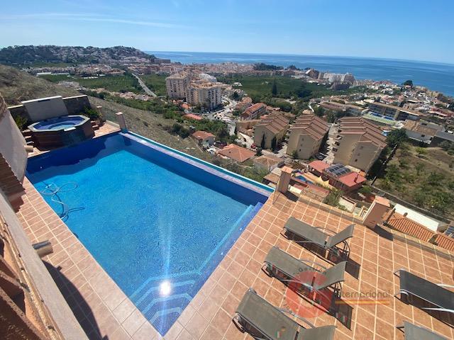 Venta de chalet en Almuñécar