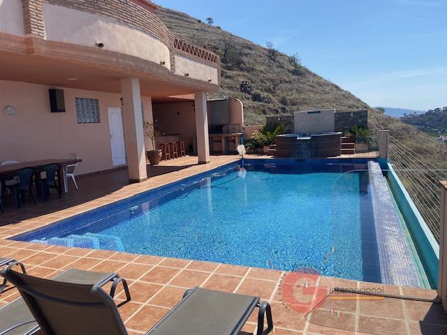 For sale of chalet in Almuñécar