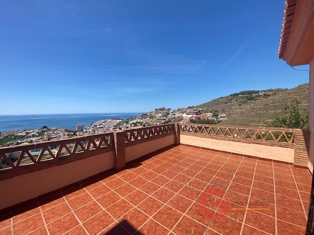 For sale of chalet in Almuñécar