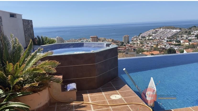 For sale of chalet in Almuñécar