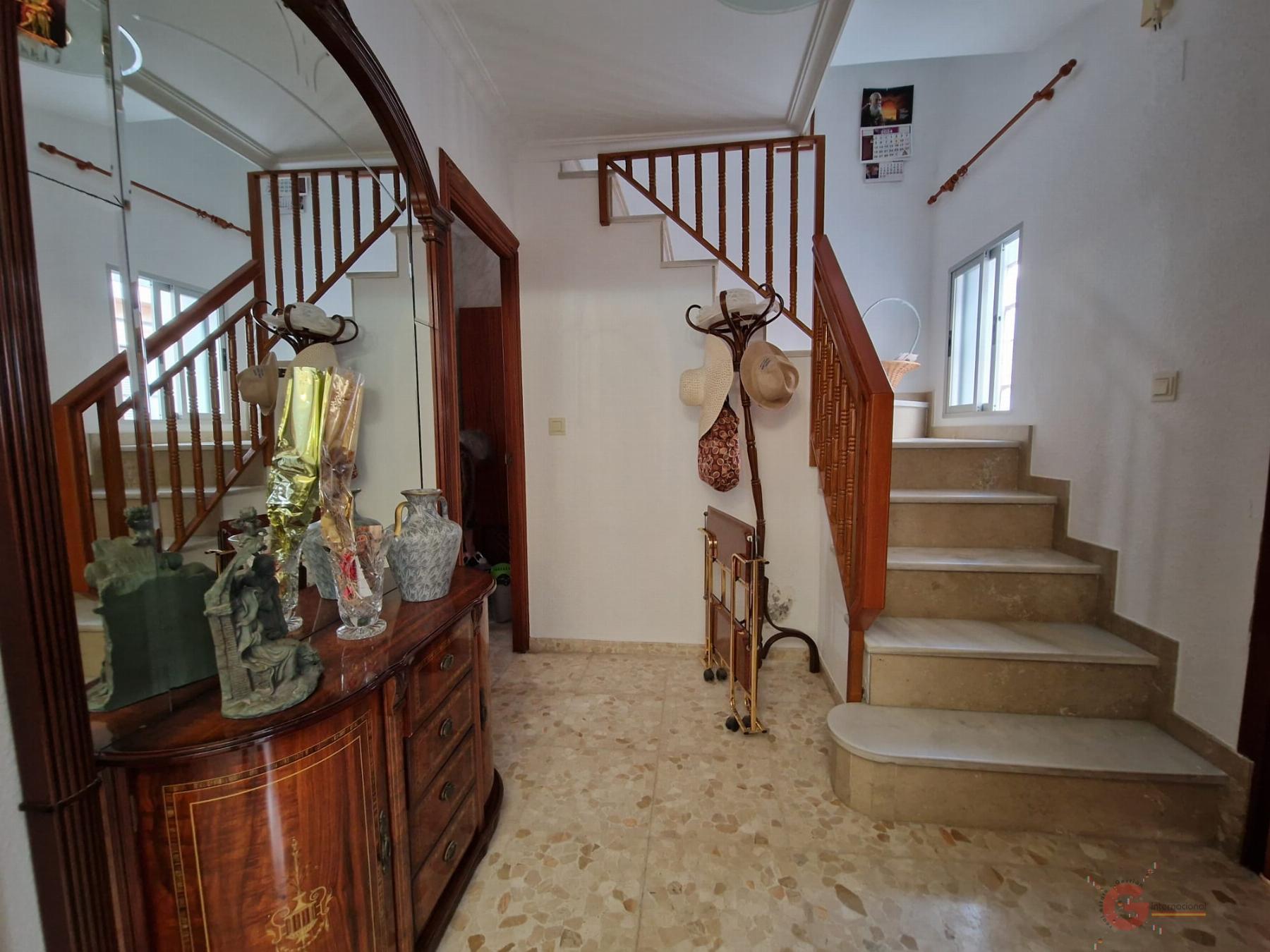 For sale of house in Molvízar