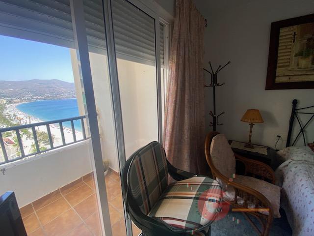 For sale of flat in Almuñécar