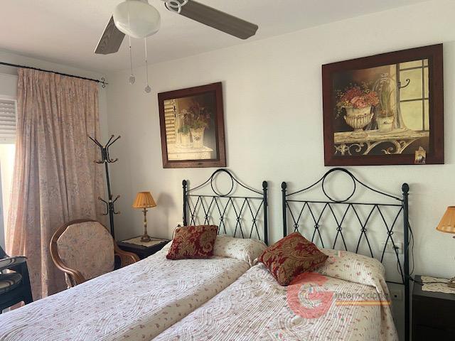 For sale of flat in Almuñécar