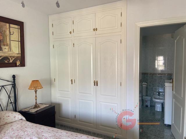 For sale of flat in Almuñécar
