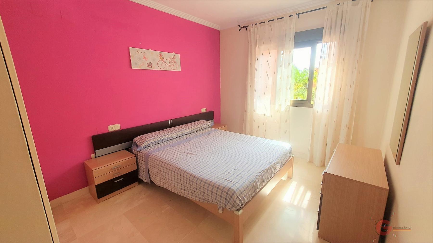 For sale of flat in Motril