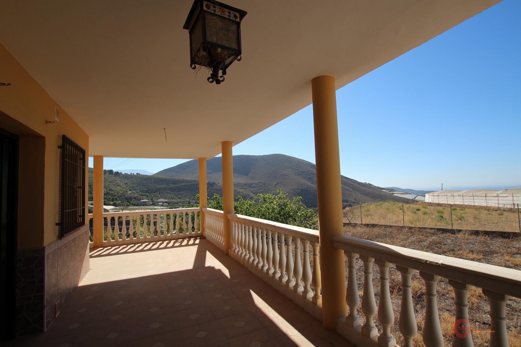 Venta de finca rústica en Molvízar