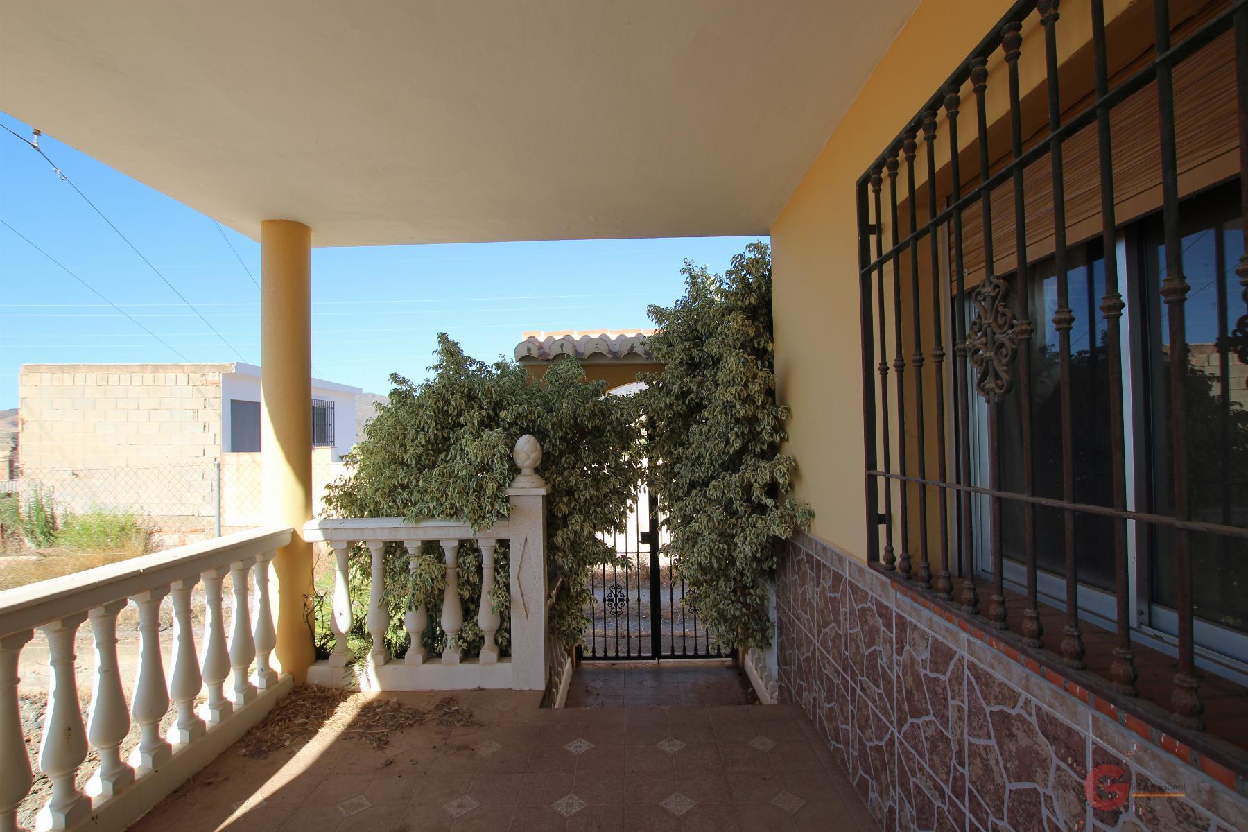 Venta de finca rústica en Molvízar