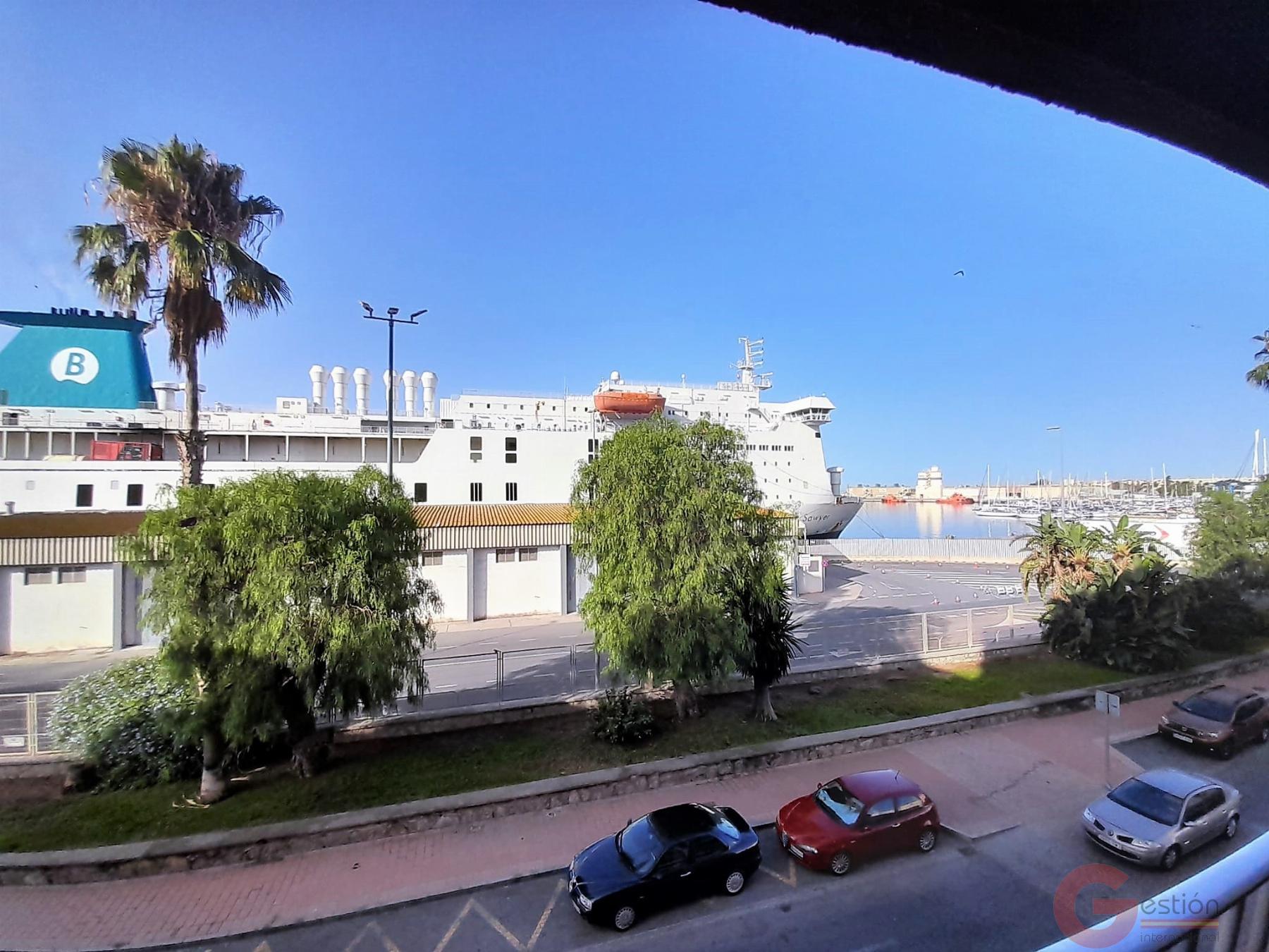 For sale of flat in Motril