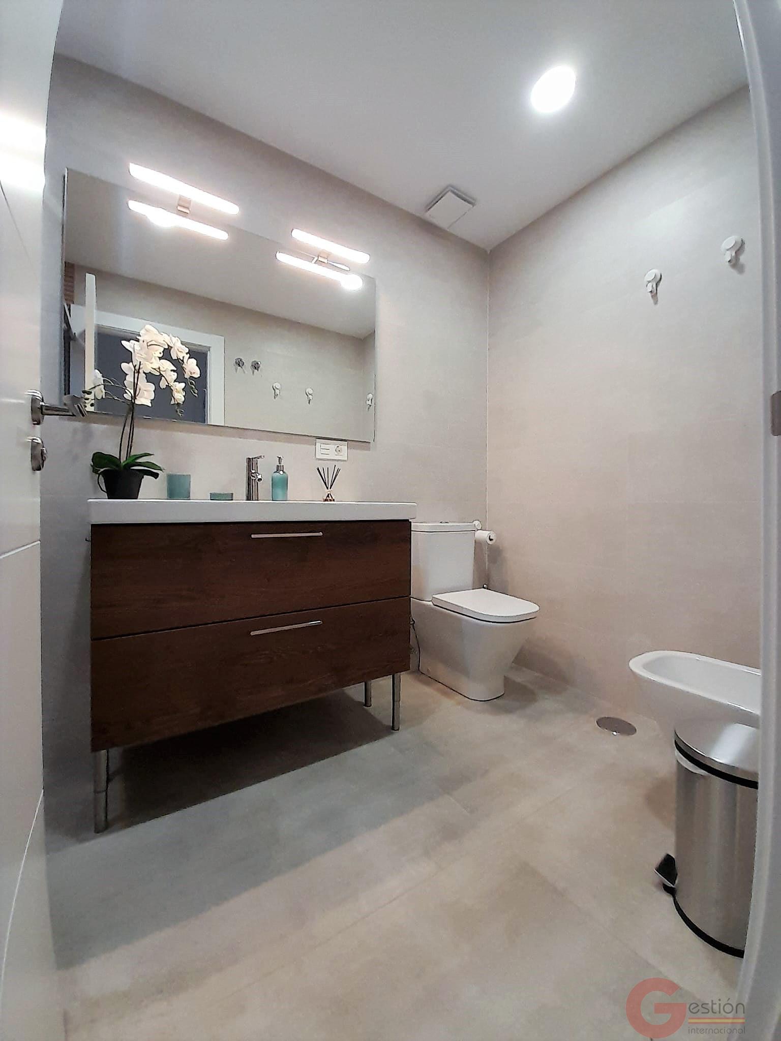 For sale of flat in Motril
