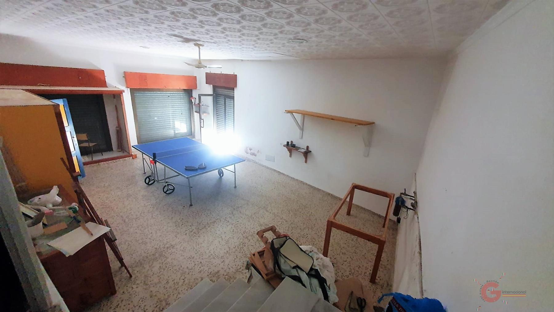 For sale of building in Salobreña
