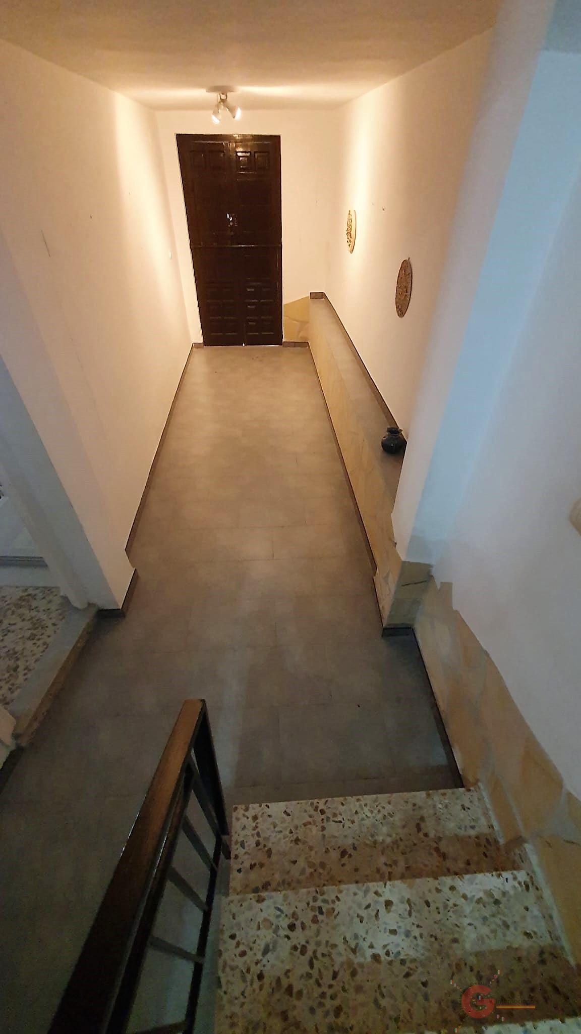 For sale of building in Salobreña