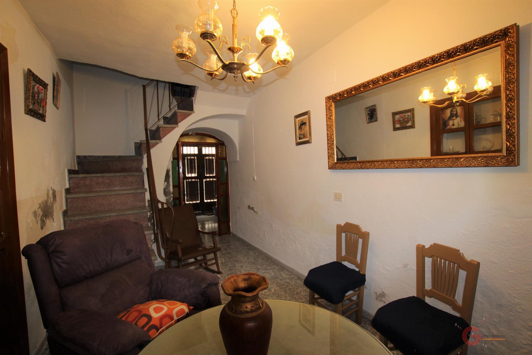 For sale of house in Molvízar