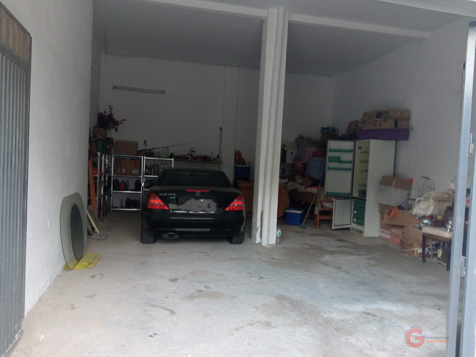 For sale of commercial in La Herradura