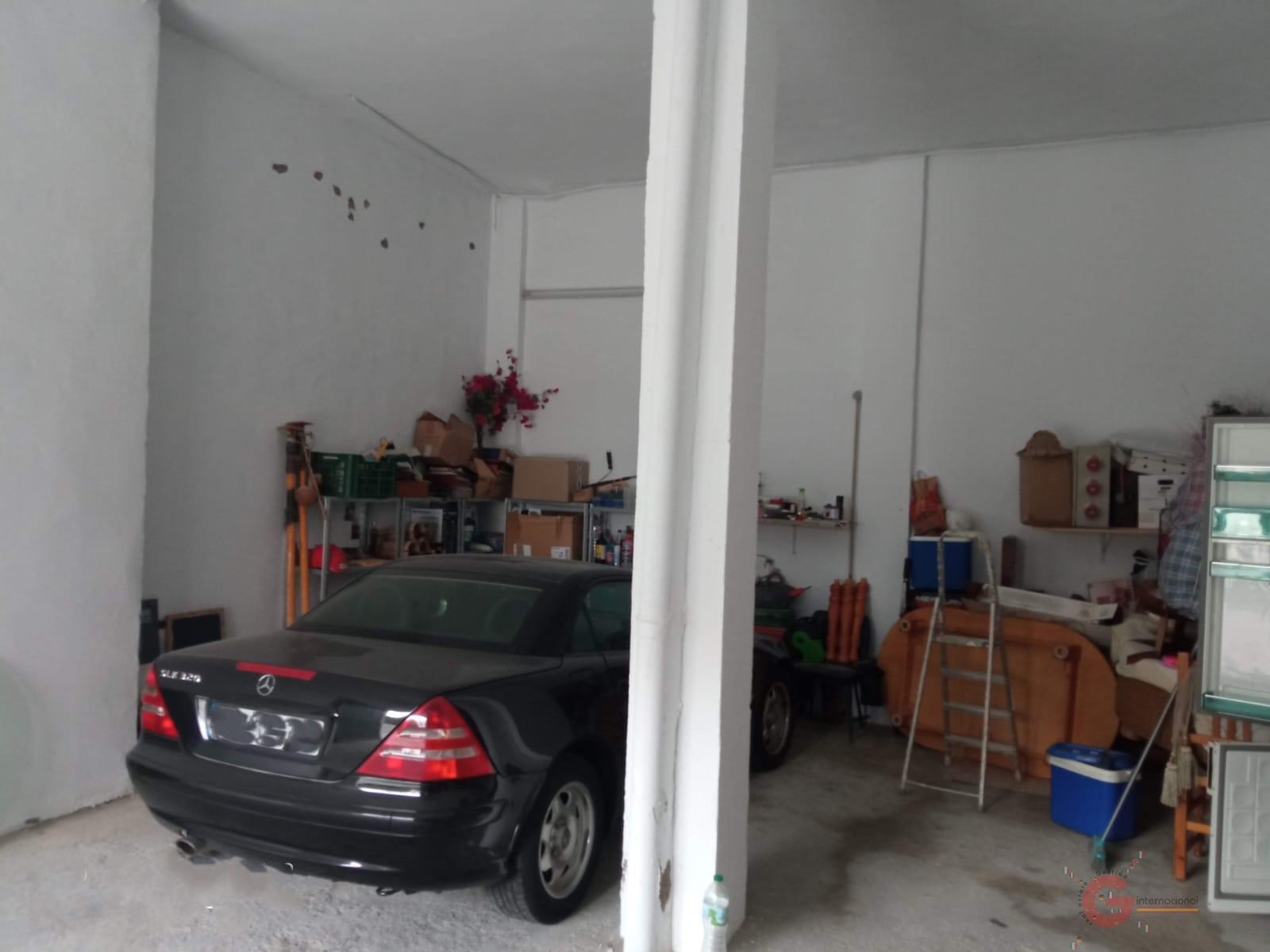 For sale of commercial in La Herradura