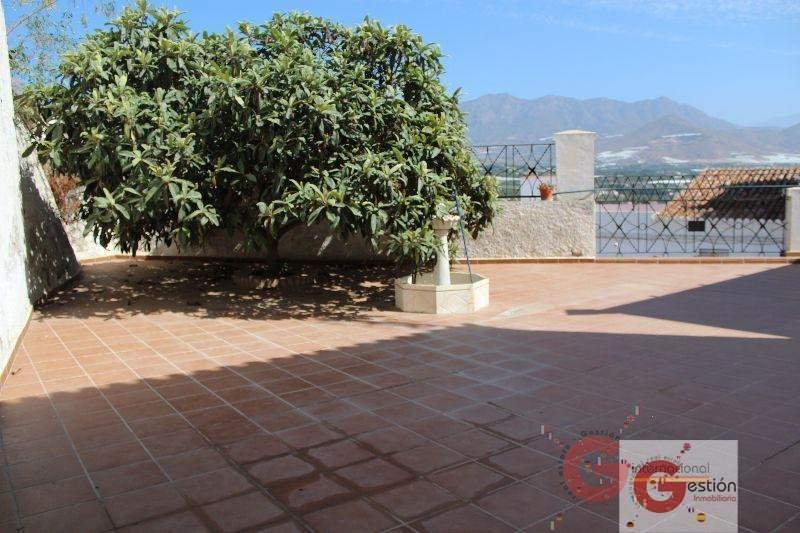 For sale of house in Salobreña