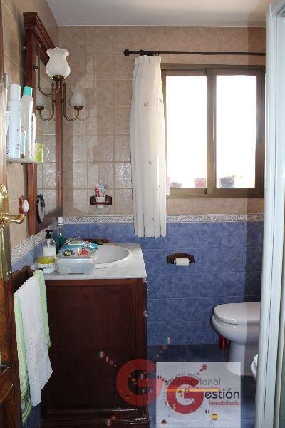 For sale of house in Salobreña