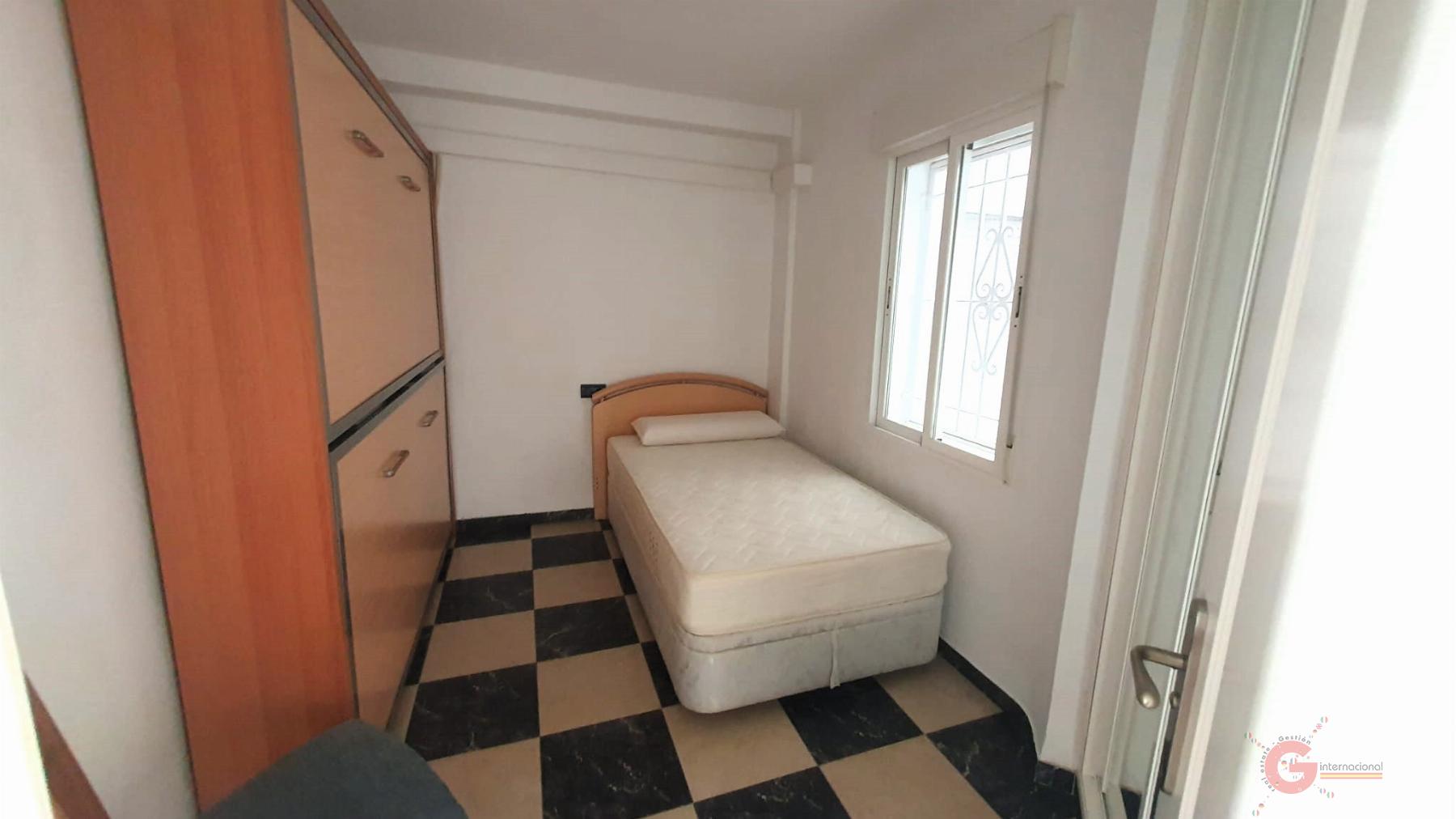 For sale of flat in Motril