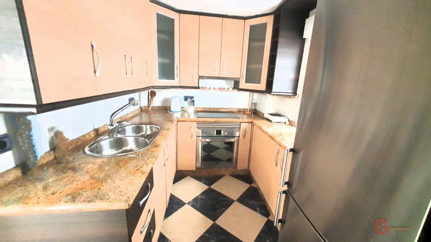 For sale of flat in Motril