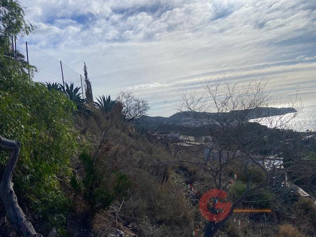 For sale of land in La Herradura