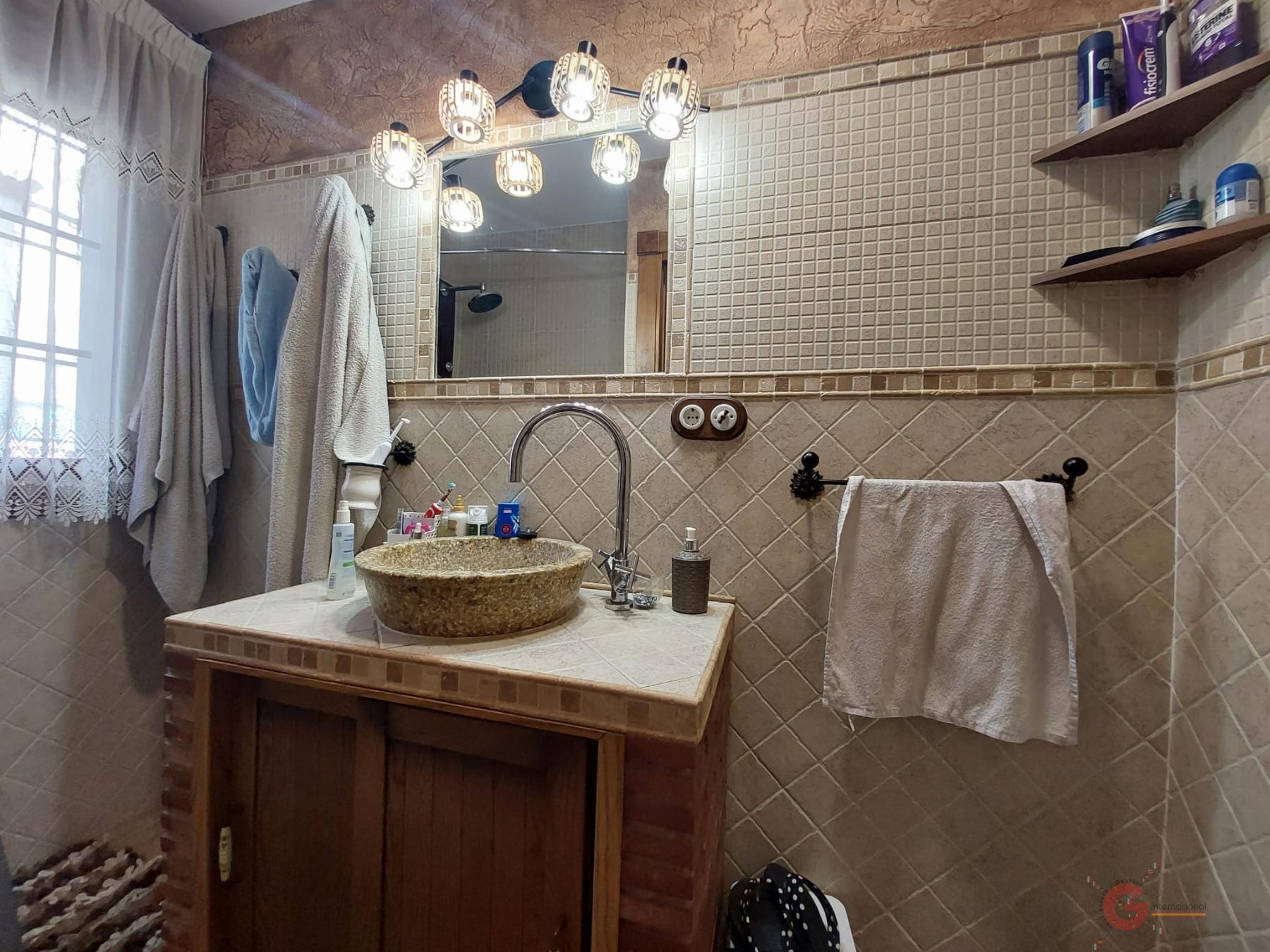 For sale of house in Salobreña