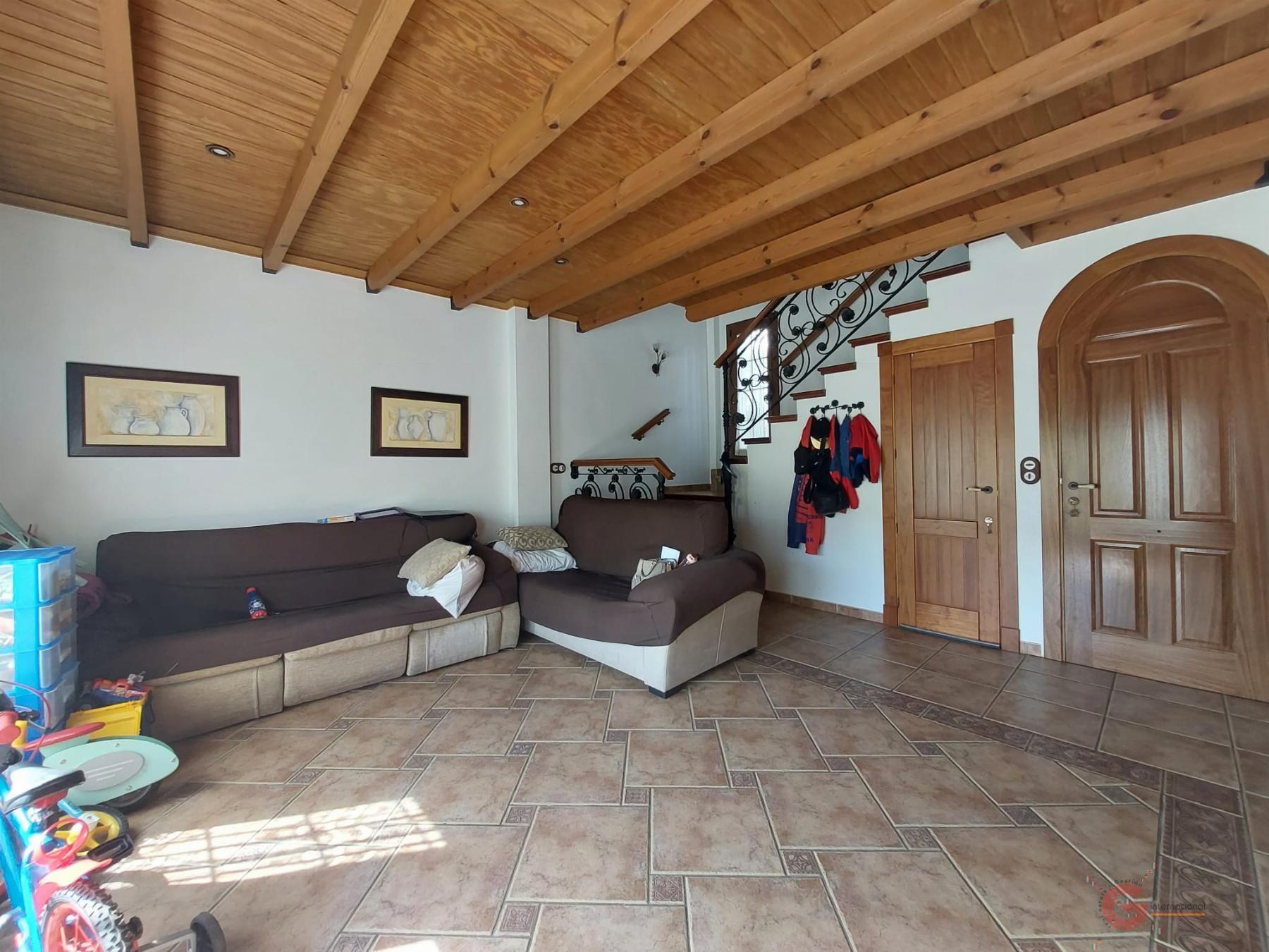 For sale of house in Salobreña
