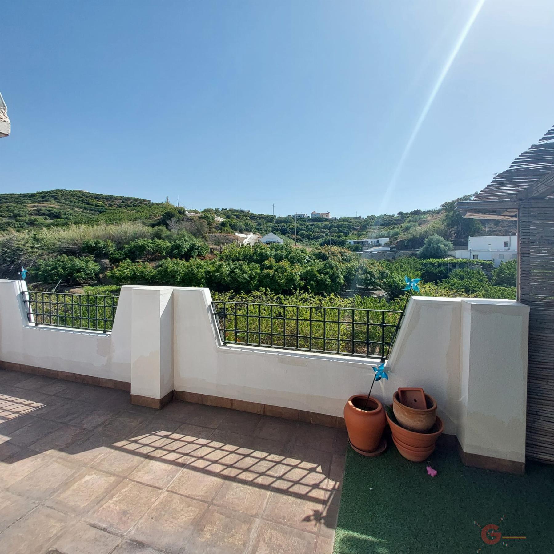 For sale of house in Salobreña