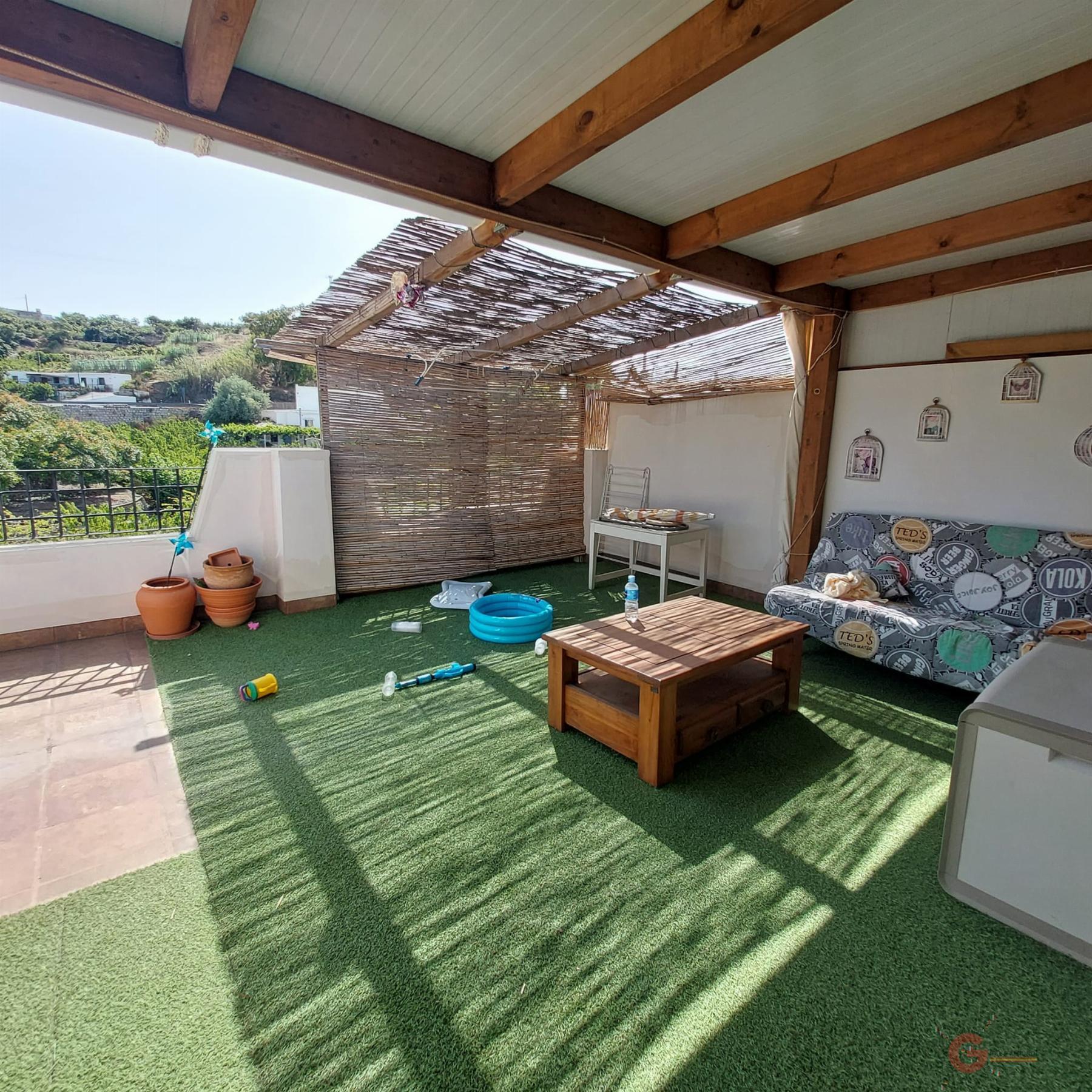 For sale of house in Salobreña