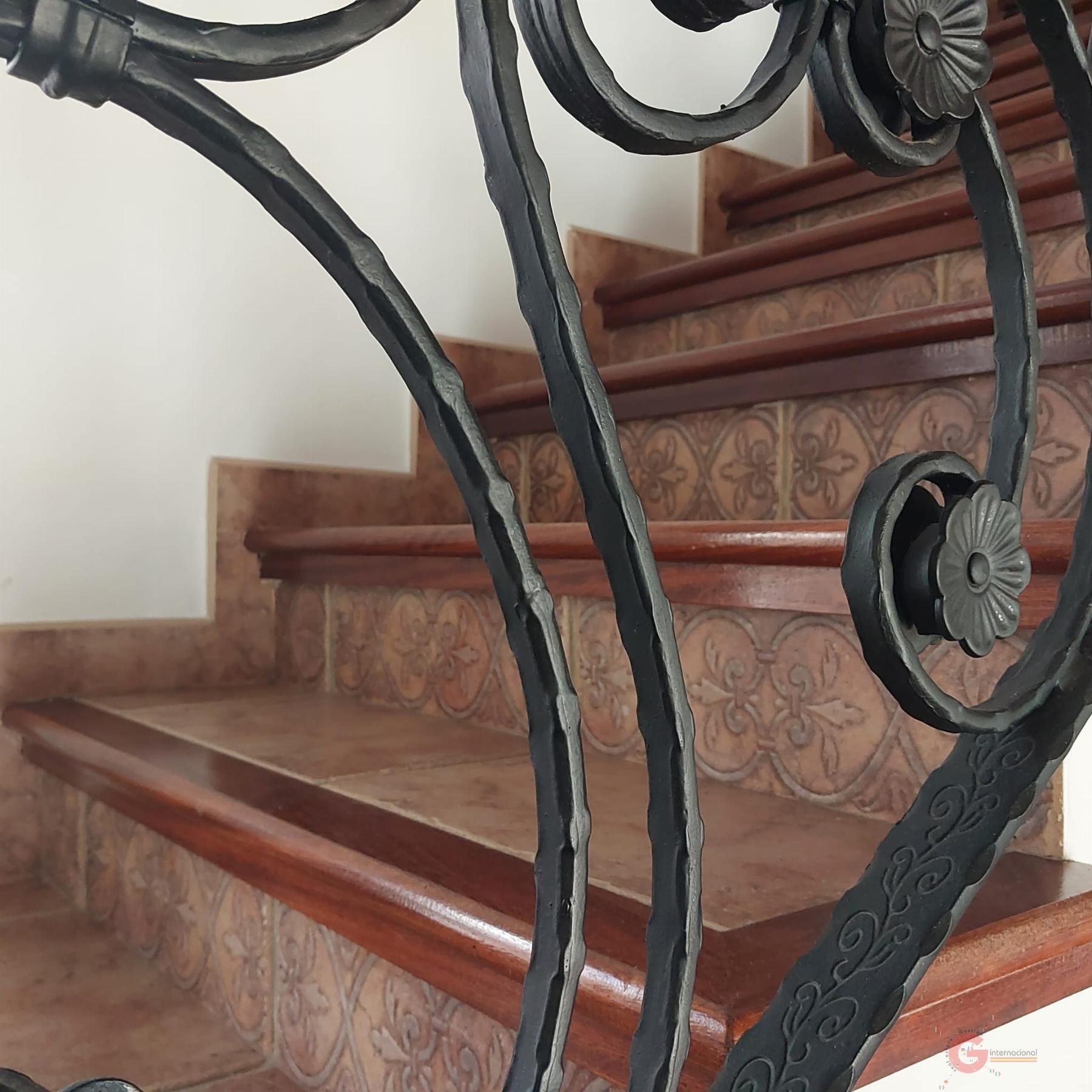 For sale of house in Salobreña