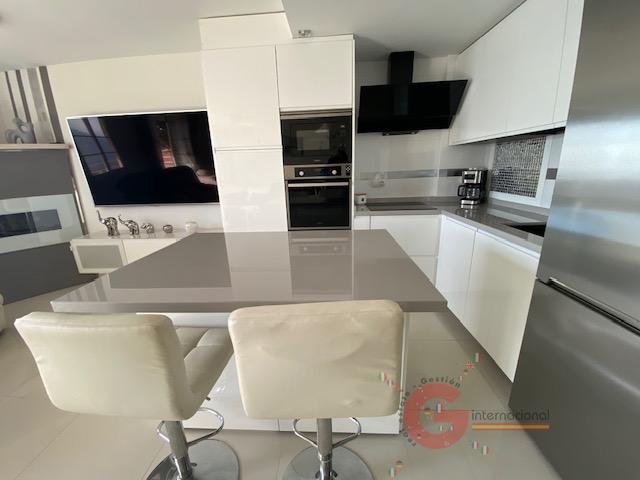 For sale of apartment in Almuñécar