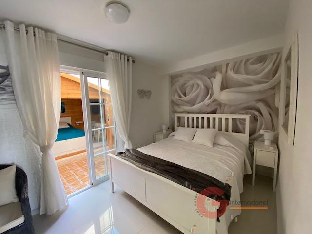 For sale of apartment in Almuñécar