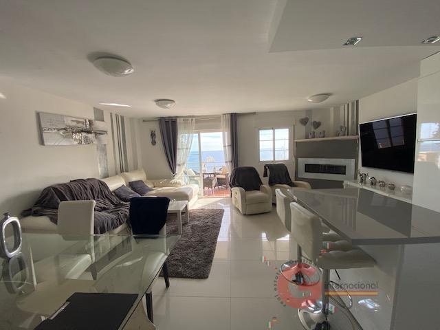 For sale of apartment in Almuñécar