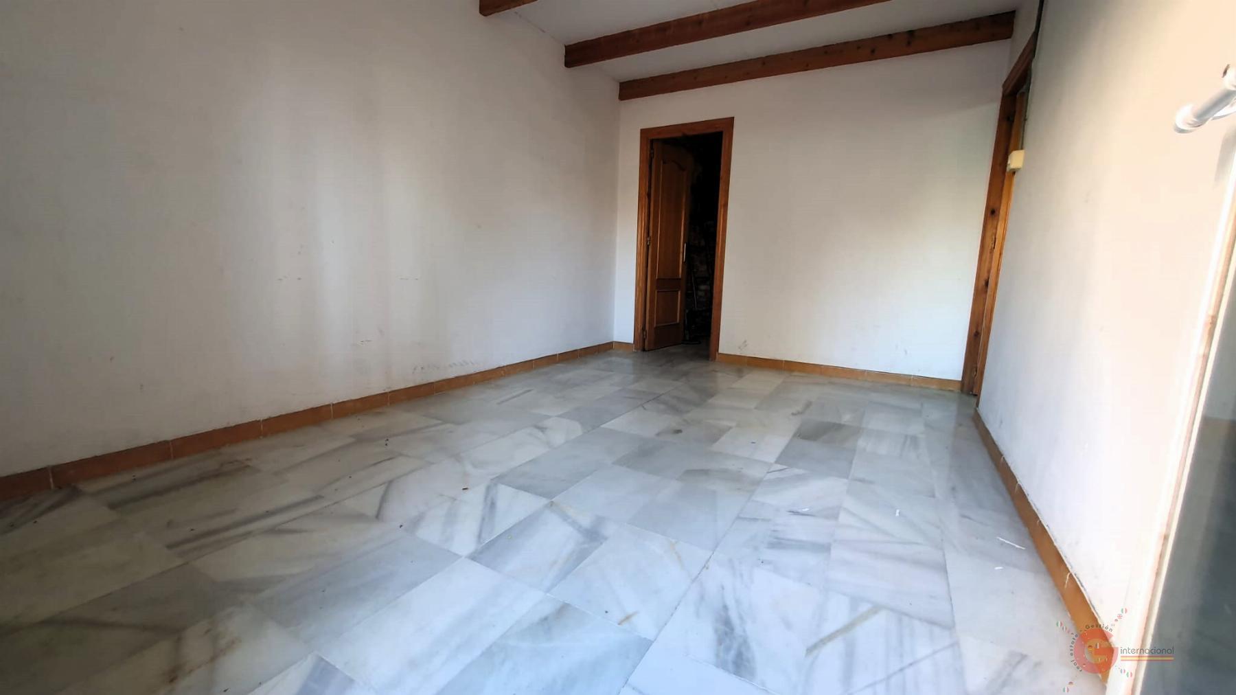 For sale of commercial in Motril