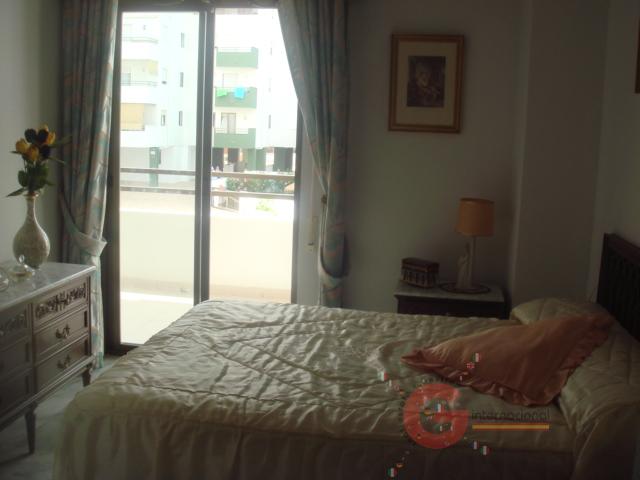For sale of flat in Salobreña