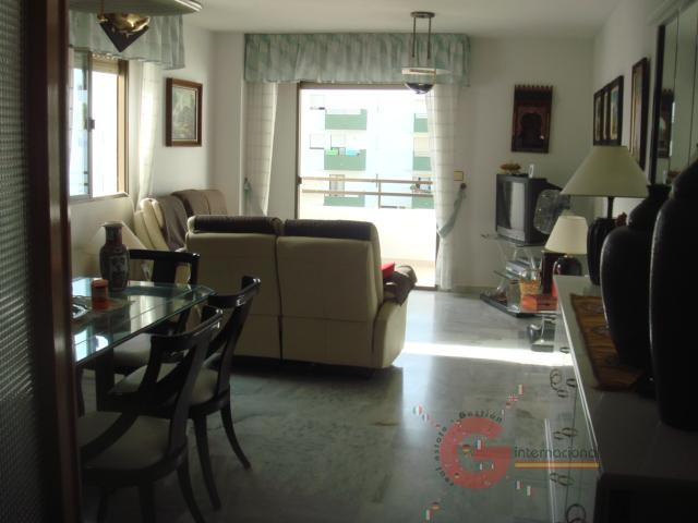For sale of flat in Salobreña