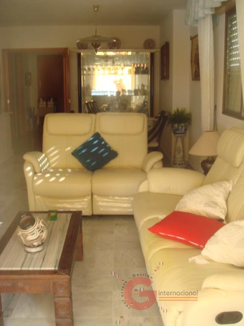 For sale of flat in Salobreña