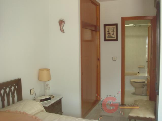 For sale of flat in Salobreña
