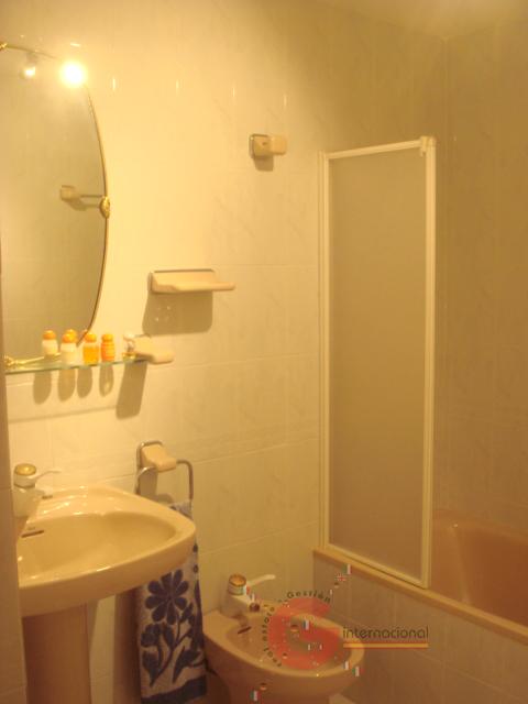 For sale of flat in Salobreña