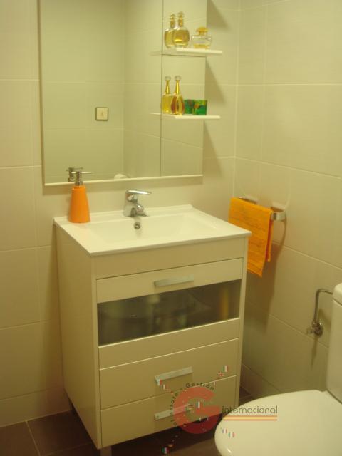 For sale of flat in Salobreña