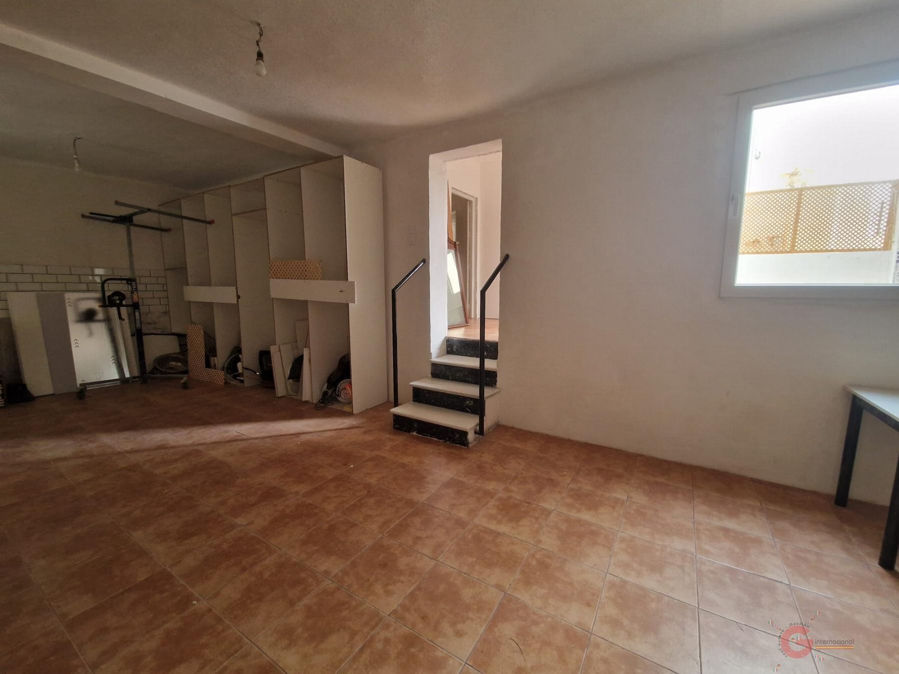 For sale of house in Salobreña