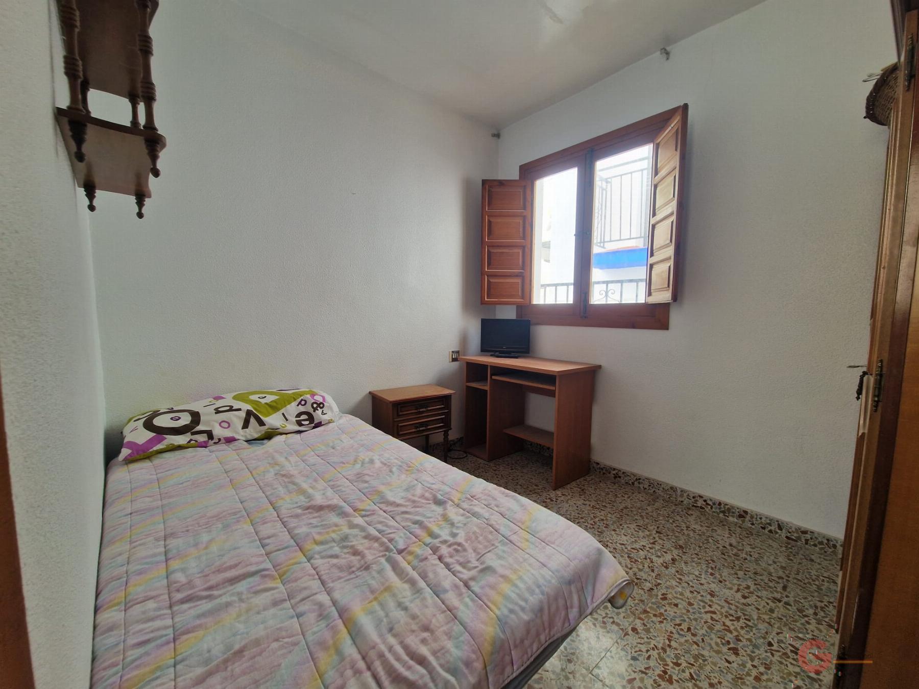 For sale of house in Salobreña