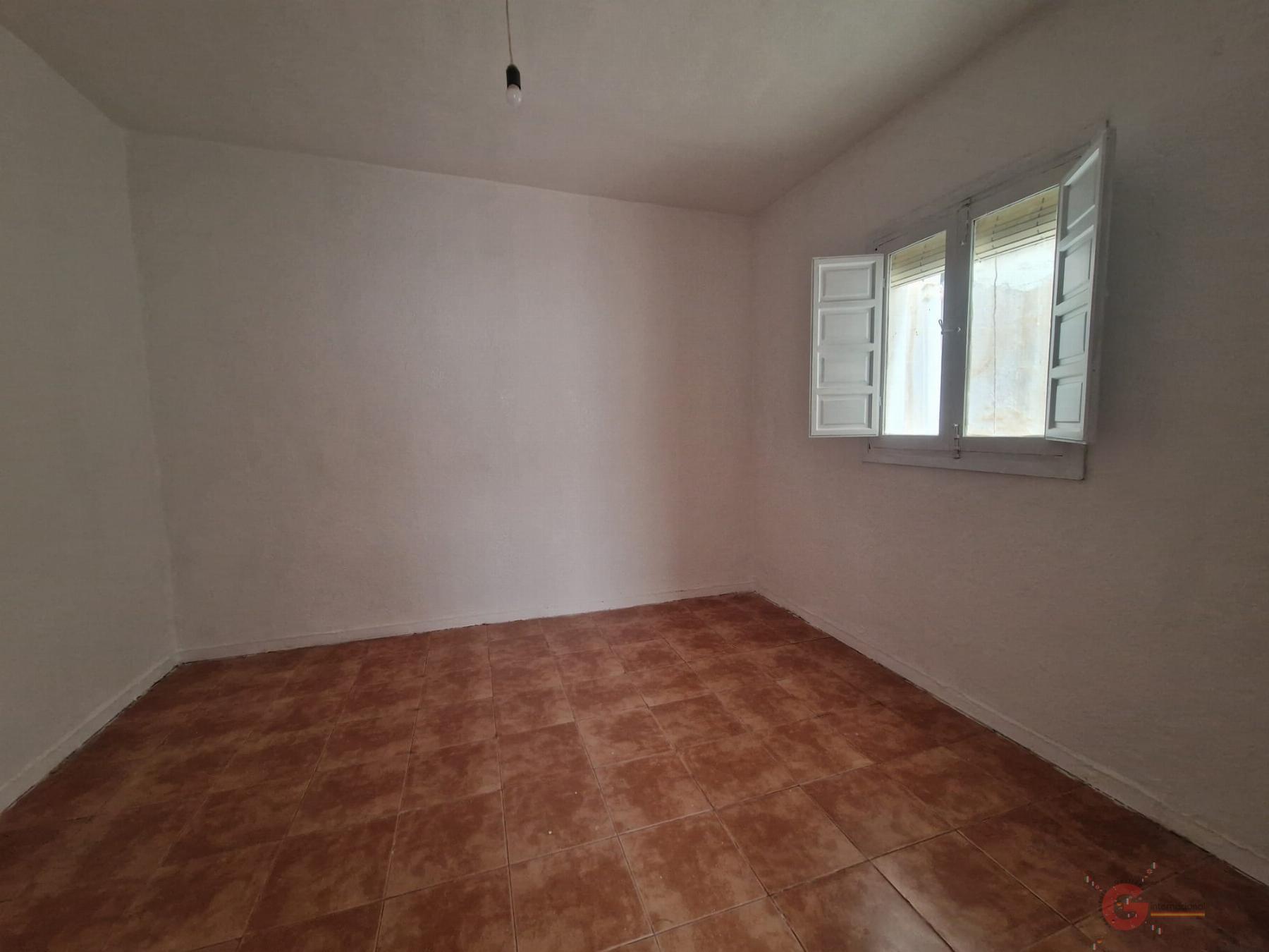 For sale of house in Salobreña