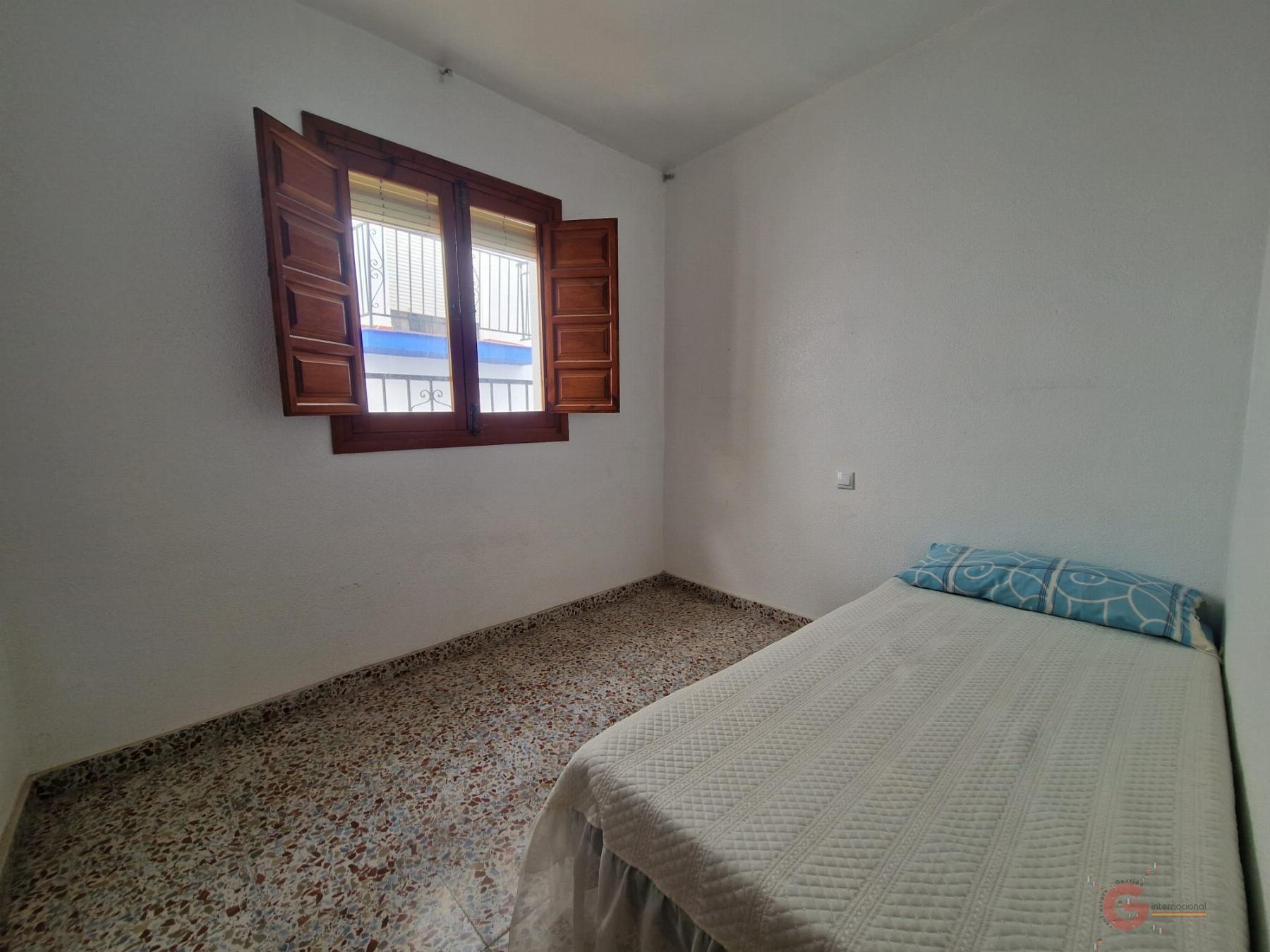 For sale of house in Salobreña