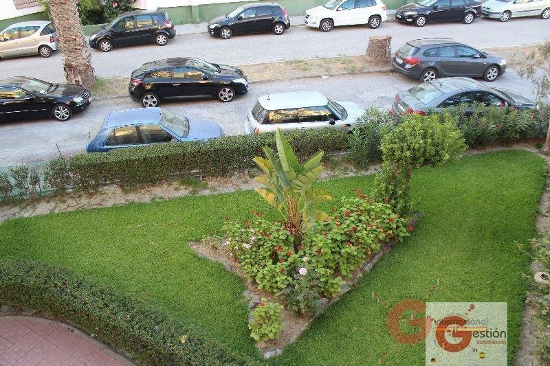 For sale of flat in Salobreña