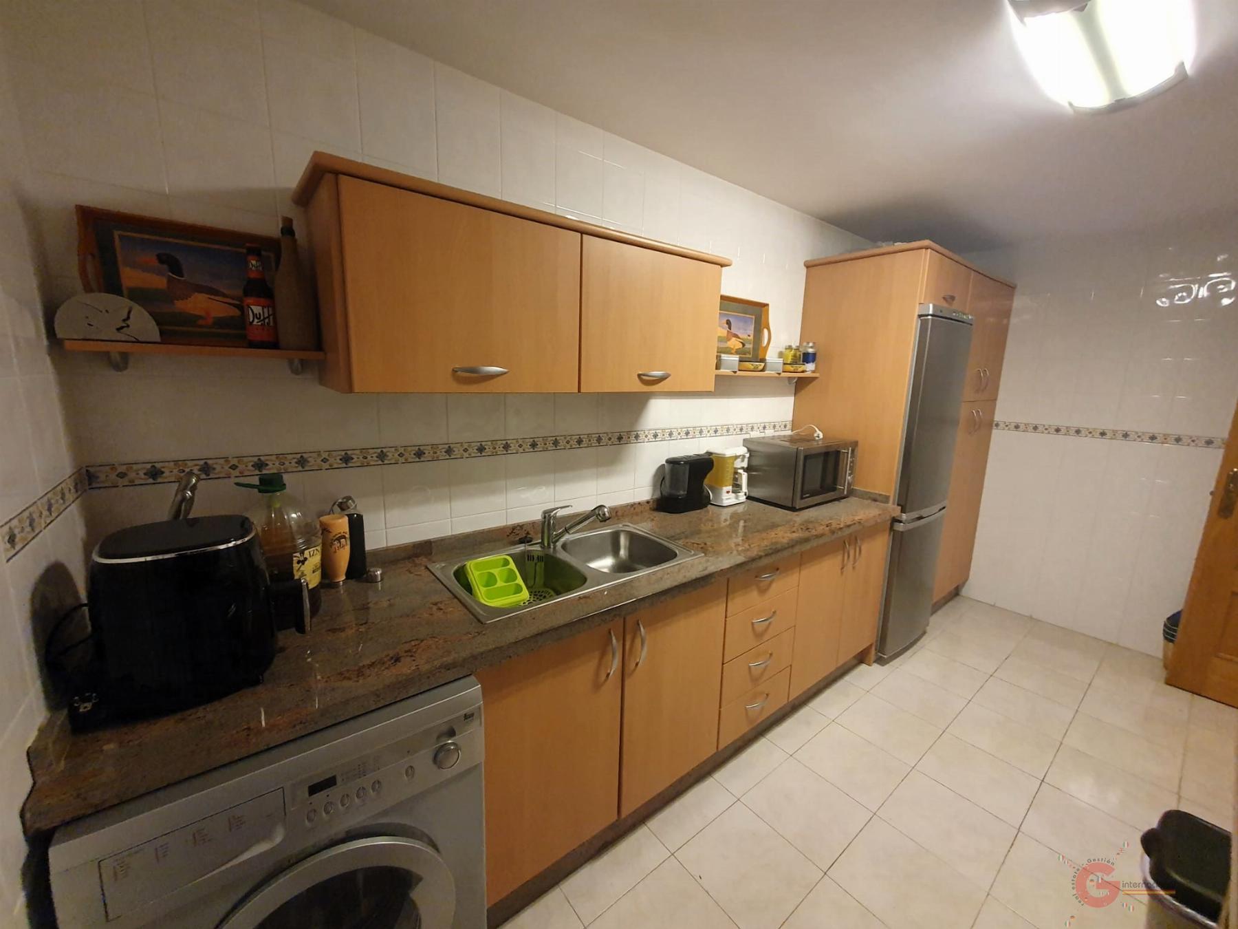 For sale of flat in Motril