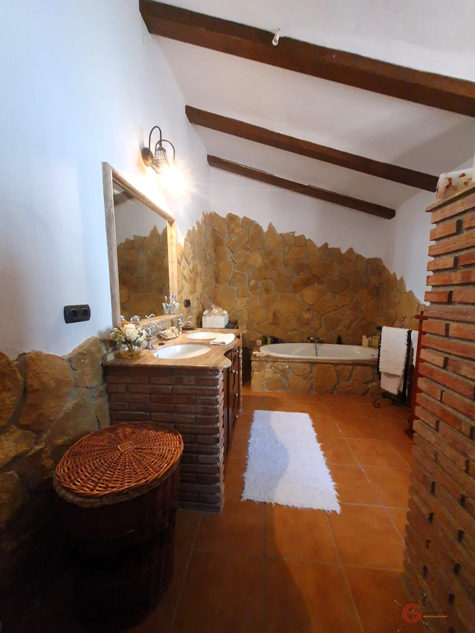 For sale of rural property in Motril