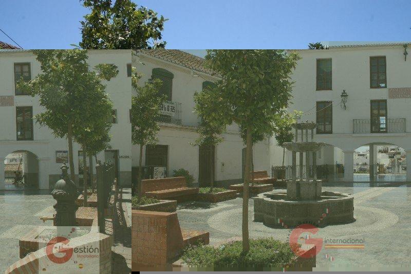 For sale of house in Salobreña